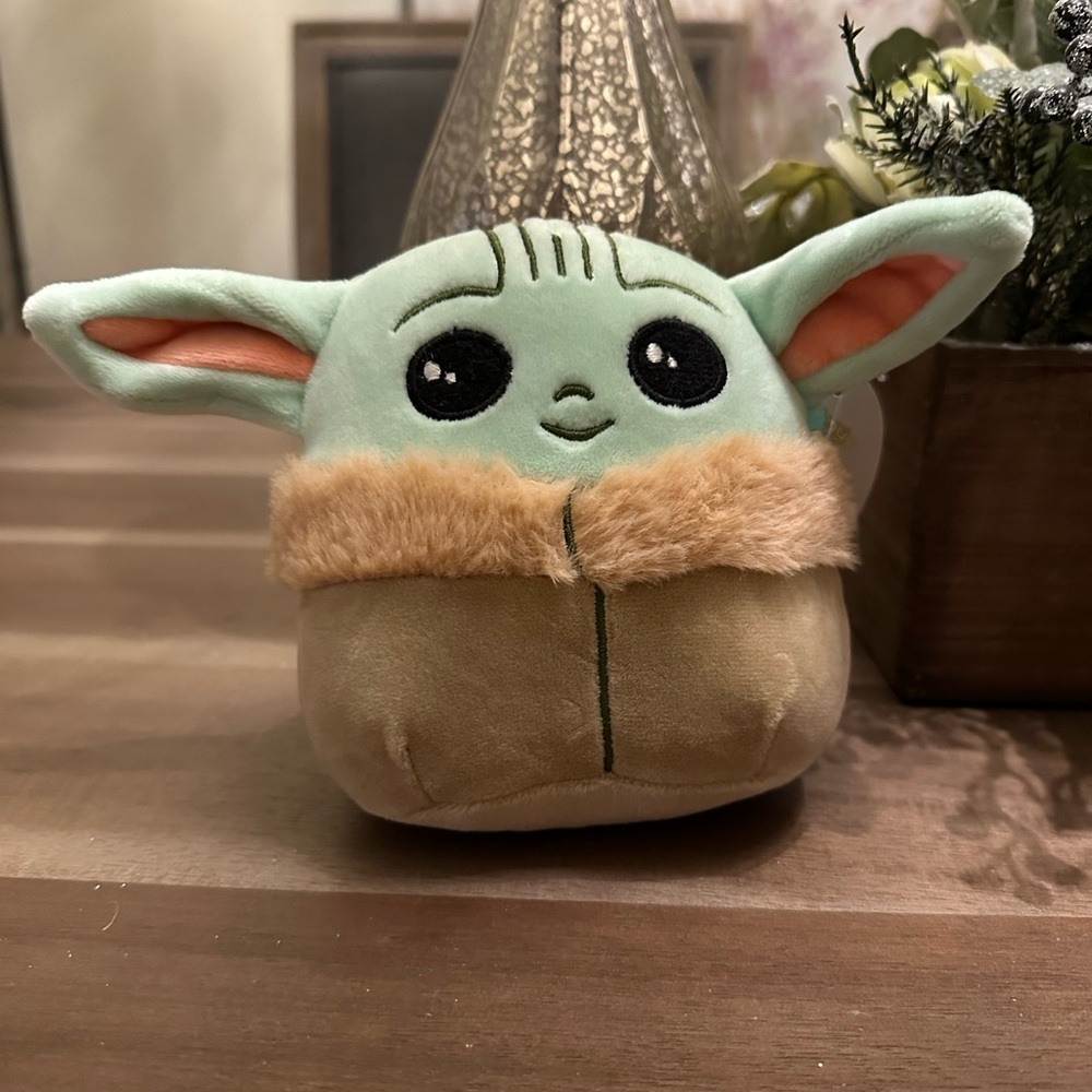 baby yoda 5 inch squishmallow (with tag) ✨
